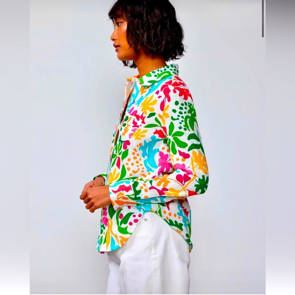 Vibrant Floral LS button down - Picture 2 of 4